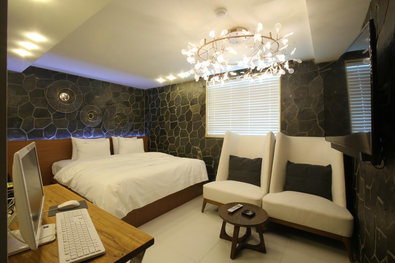 Guri Cello Hotel Extérieur photo