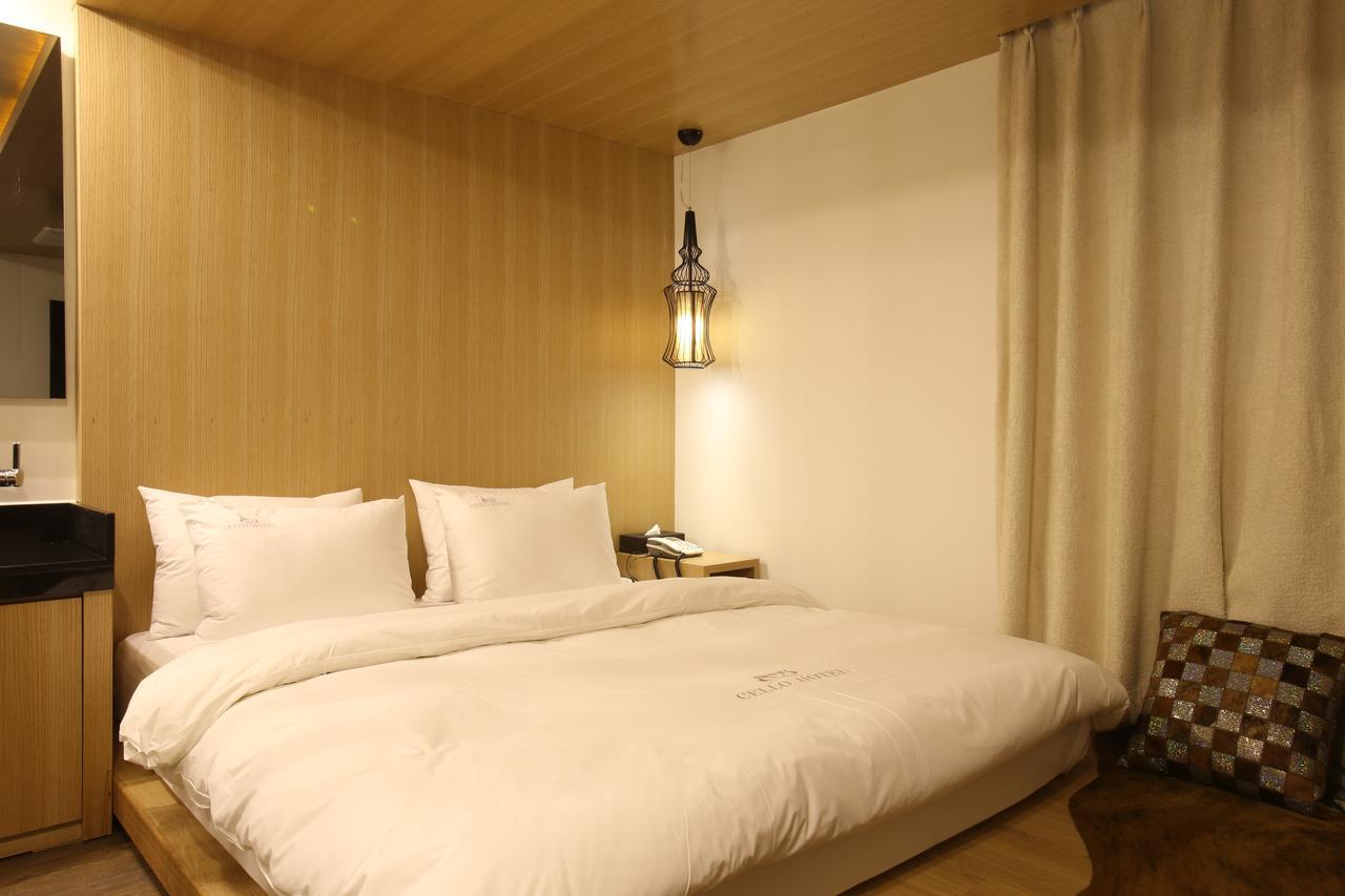 Guri Cello Hotel Extérieur photo